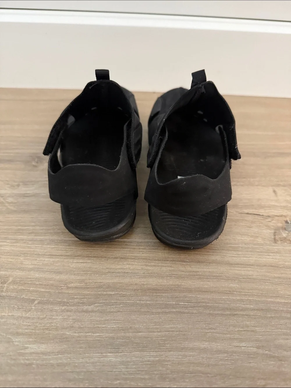 Nike Sunray Kids Black Open-Toe Water Sandals with Velcro Strap